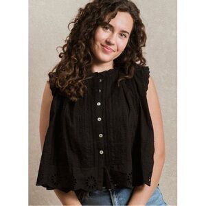 Neuflora Arden Sleeveless Eyelet Top Medium